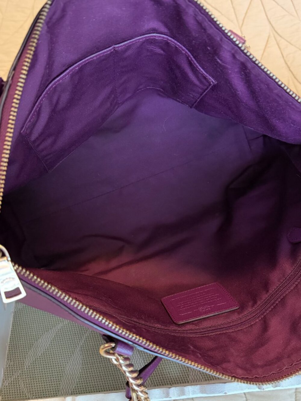 COACH Ava Chain Tote Crossgrain Leather Gold Chain Purple Plum Handbag F37201 - Picture 8 of 15